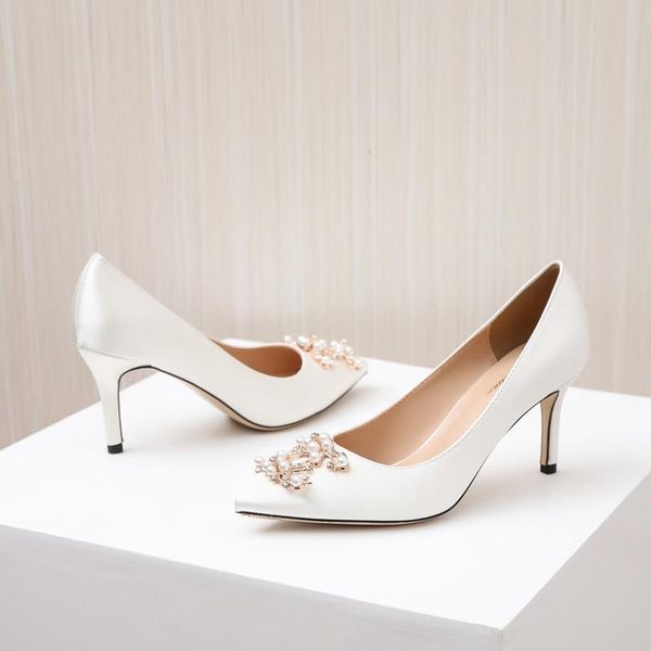 dress shoes pointed wedding pearl buckle chinese wind 2021 white high heel banquet, Black
dress shoes pointed wedding pearl buckle chinese wind 2021 white high heel banquet, Black
