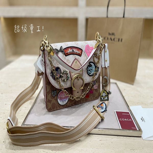 this year's bag women's niche 2021 fashion chain messenger net red graffiti small square luxuryss designerss yw
this year's bag women's niche 2021 fashion chain messenger net red graffiti small square luxuryss designerss yw