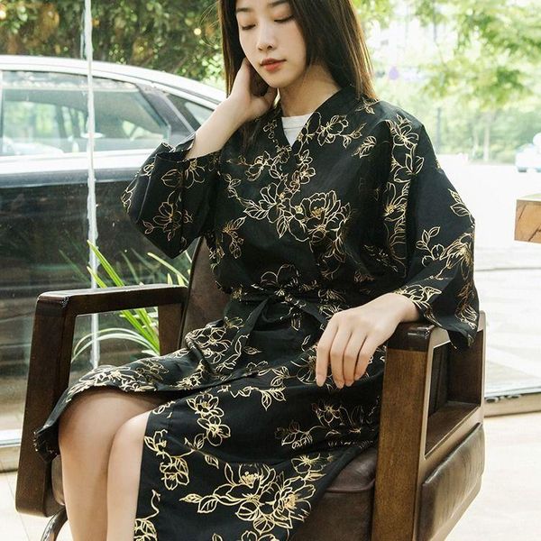 barber shop hairdressing hair cutting kimono salon high-end dyeing clothes robe aprons
barber shop hairdressing hair cutting kimono salon high-end dyeing clothes robe aprons