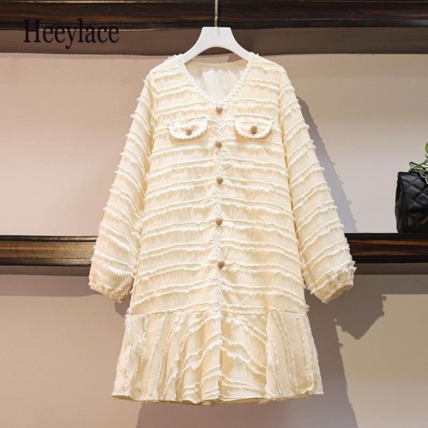 casual dresses plus size women autumn apricot loose dress 2021 fashion streetwear v-neck button tassel long-sleeved ladies clothes, Black;gray
casual dresses plus size women autumn apricot loose dress 2021 fashion streetwear v-neck button tassel long-sleeved ladies clothes, Black;gray
