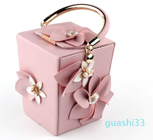 european and american elegant red box flower decoration dinner, evening wear, shoulder bag
european and american elegant red box flower decoration dinner, evening wear, shoulder bag