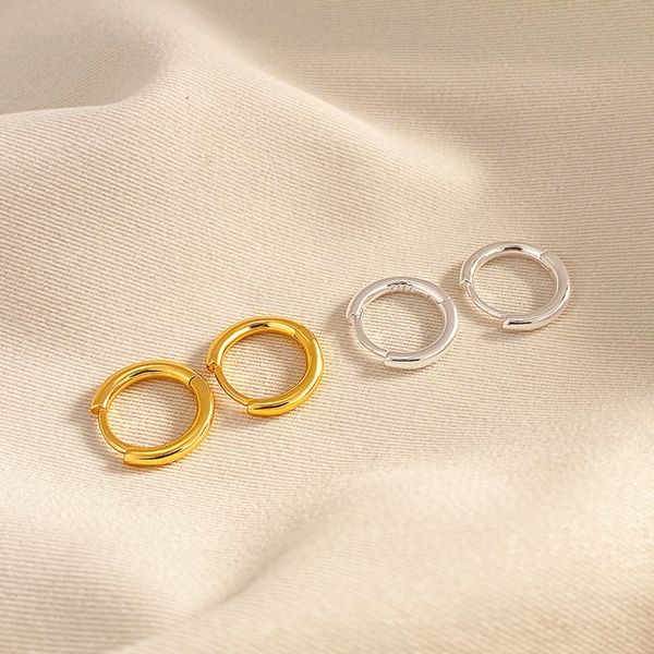 sho's plain silver simple high-grade psensitive surface men's and women's universal earrings s925 south korea's mobius, Golden
sho's plain silver simple high-grade psensitive surface men's and women's universal earrings s925 south korea's mobius, Golden