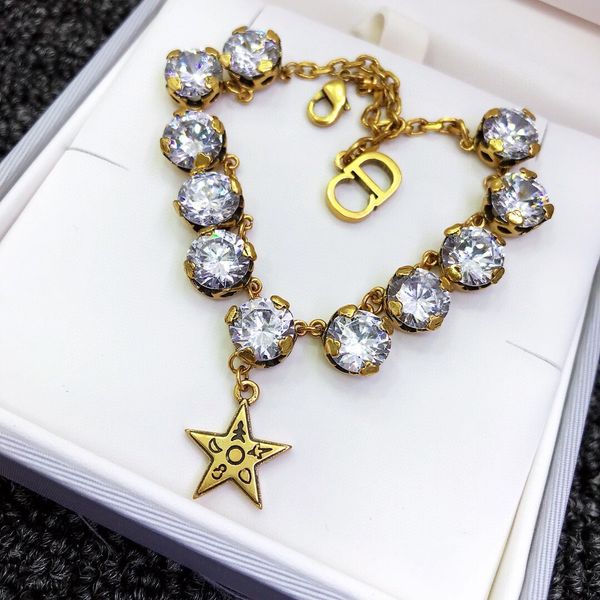 star pendant all zircon chain necklace women's new elegant noble choker necklace bracelet exclusive jewelry sale, Golden;silver
star pendant all zircon chain necklace women's new elegant noble choker necklace bracelet exclusive jewelry sale, Golden;silver