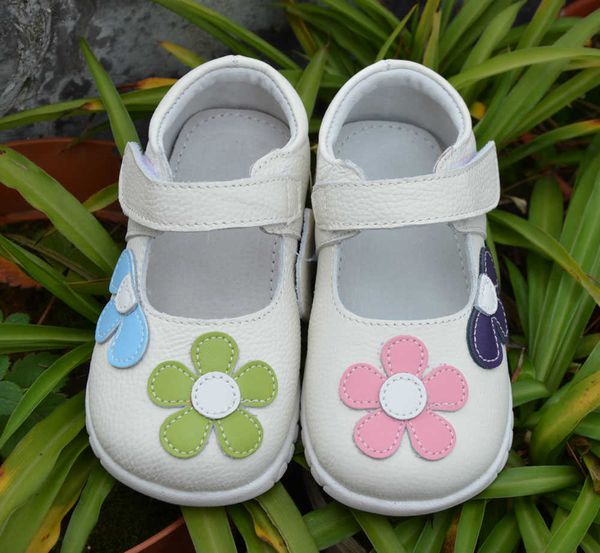 girls shoes genuine leather black mary jane with flowers white rose children shoes good quality stock little kids beautiful shoe x0703
girls shoes genuine leather black mary jane with flowers white rose children shoes good quality stock little kids beautiful shoe x0703