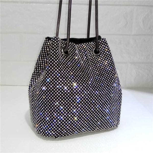 fashion diamond women mini chain shoulder purses and handbags crystal clutch evening bucket bags rhinestone party crossbody bag q0709
fashion diamond women mini chain shoulder purses and handbags crystal clutch evening bucket bags rhinestone party crossbody bag q0709