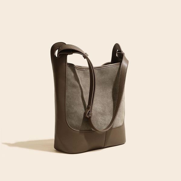 shoulder bags leather women's bag 2021 bucket retro frosted large capacity single messenger female design
shoulder bags leather women's bag 2021 bucket retro frosted large capacity single messenger female design