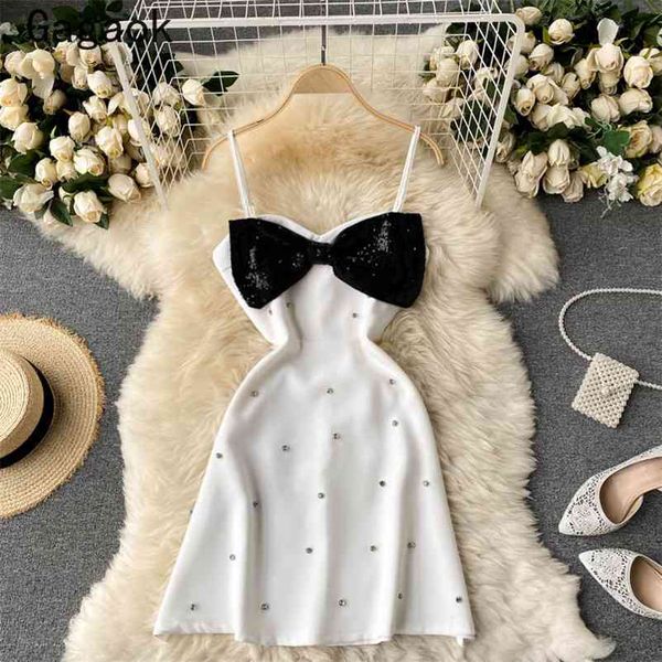 woman dress summer spaghetti strap square collar patchwork mini cami dresses slim fashion vestido feminino 210531, Black;gray
woman dress summer spaghetti strap square collar patchwork mini cami dresses slim fashion vestido feminino 210531, Black;gray