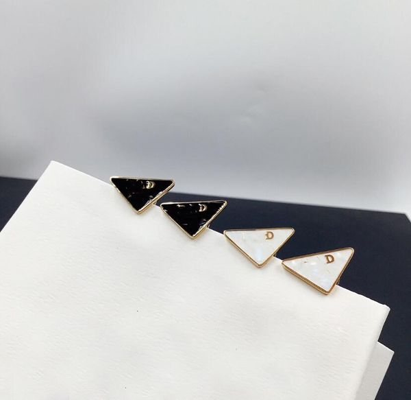 2021 letter dangle & chandelier triangle fashion enamel trend european and american earrings female fast delivery, Silver
2021 letter dangle & chandelier triangle fashion enamel trend european and american earrings female fast delivery, Silver