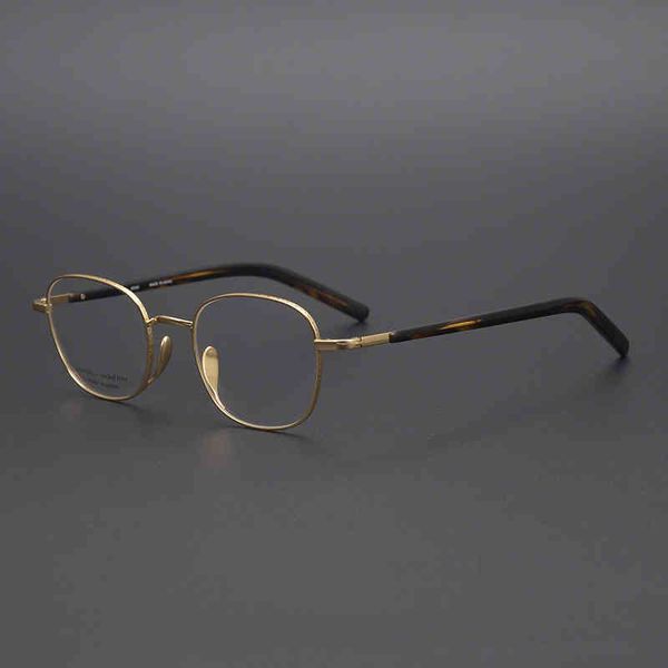 factory outlet japan's collection john lennon's same box of style ultra light small face height counting frame, White;black
factory outlet japan's collection john lennon's same box of style ultra light small face height counting frame, White;black