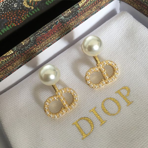 s925 silver needle front and back pearl earrings brass minority design sense fashion sale, Golden;silver
s925 silver needle front and back pearl earrings brass minority design sense fashion sale, Golden;silver