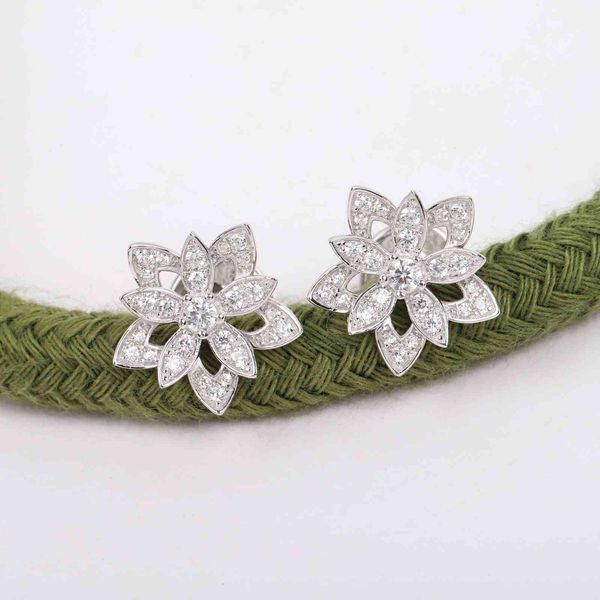2021 product famous brand ing european and american fashion temperament banquet s925 sterling silver ladies earrings, Golden
2021 product famous brand ing european and american fashion temperament banquet s925 sterling silver ladies earrings, Golden
