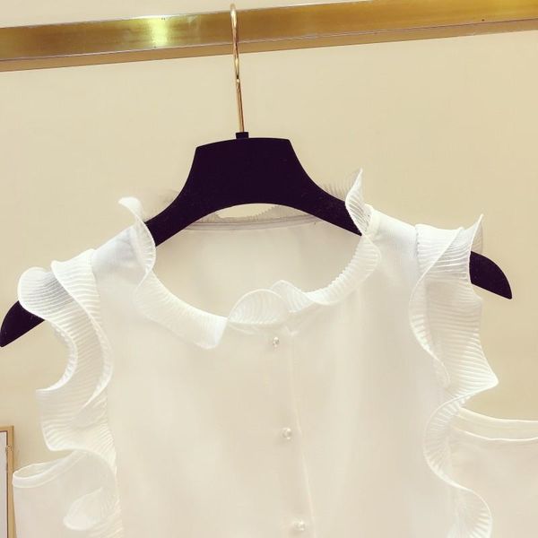 women's blouses & shirts 2021 summer white chiffon shirt woman korean style elegant pleated ruffles stitching sleeveless pearl buckle b
women's blouses & shirts 2021 summer white chiffon shirt woman korean style elegant pleated ruffles stitching sleeveless pearl buckle b