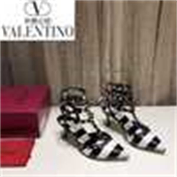 loafers men designer luxury women high heels sandals slippers mules slides pumps ballerinas sneakers dress shoes wo9j, Black;white
loafers men designer luxury women high heels sandals slippers mules slides pumps ballerinas sneakers dress shoes wo9j, Black;white