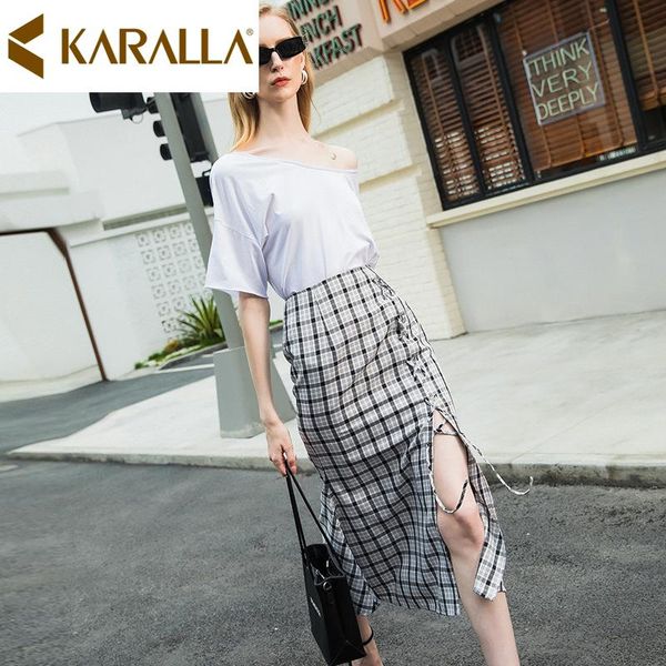 slant shoulder short style pure white blouse + plaid skirt 2021 summer fashion women casual two-piece suit sets c1298 women's two piece
slant shoulder short style pure white blouse + plaid skirt 2021 summer fashion women casual two-piece suit sets c1298 women's two piece