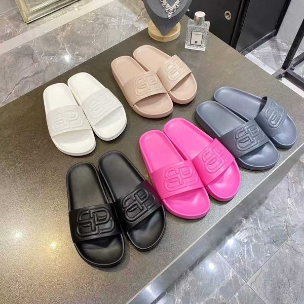 antiskid wear 2021 new leather slippers for men women couple beach sals trend european and american personality fashion yw yw, Black
antiskid wear 2021 new leather slippers for men women couple beach sals trend european and american personality fashion yw yw, Black