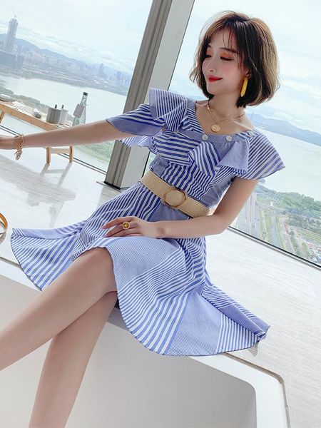 women's tracksuits trendy refreshing striped ruffles stitching v-neck one-sided off-shoulder waistband waist hugging dress fashion, Gray
women's tracksuits trendy refreshing striped ruffles stitching v-neck one-sided off-shoulder waistband waist hugging dress fashion, Gray