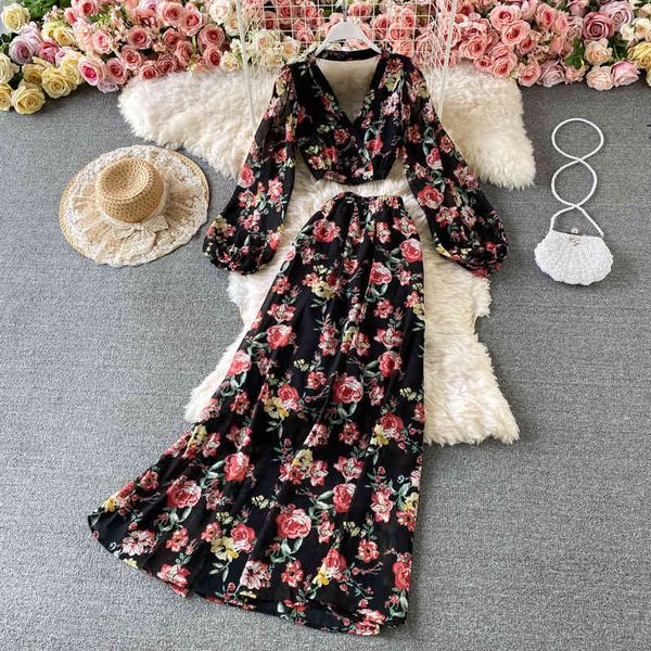 summer women skirt sets ladies korean clothing long sleeves v-neck and skirts two-piece set 210514, White
summer women skirt sets ladies korean clothing long sleeves v-neck and skirts two-piece set 210514, White