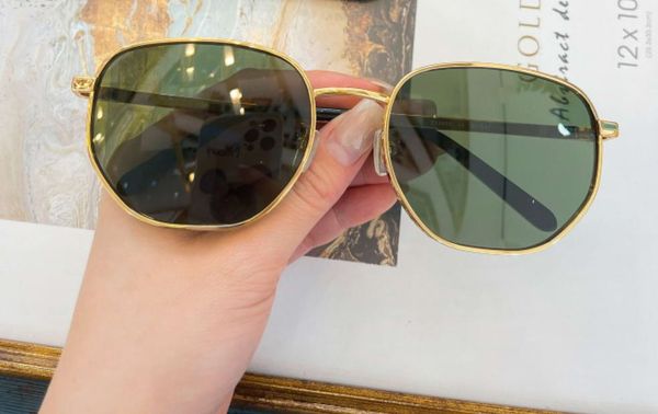 catch pilot sunglasses gold metal frame green lens glasses uv400 protection with box, White;black
catch pilot sunglasses gold metal frame green lens glasses uv400 protection with box, White;black