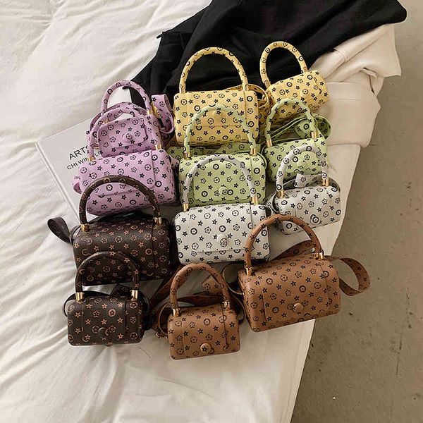 the 's business new luxury designer handbags korean simple mode mini pu leather shoulder bags 2021 women brand crossbody
the 's business new luxury designer handbags korean simple mode mini pu leather shoulder bags 2021 women brand crossbody