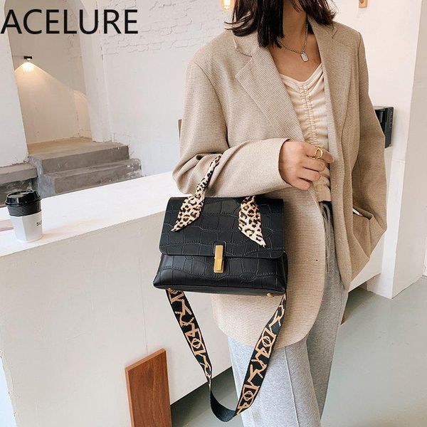evening bags acelure silk scarf handle for women solid color alligator pu leather zipper shoulder ladies fashion 2021 handbags
evening bags acelure silk scarf handle for women solid color alligator pu leather zipper shoulder ladies fashion 2021 handbags