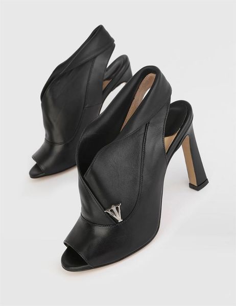 sandals ilvi-genuine leather handmade terkal black women's heeled sandal women shoes 2021 spring/summer
sandals ilvi-genuine leather handmade terkal black women's heeled sandal women shoes 2021 spring/summer