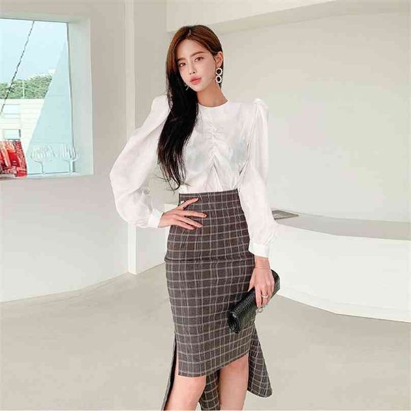 shirt 2 piece suit korean ladies fall white and plaid long skirt irregular party sets for women china clothing 210602
shirt 2 piece suit korean ladies fall white and plaid long skirt irregular party sets for women china clothing 210602
