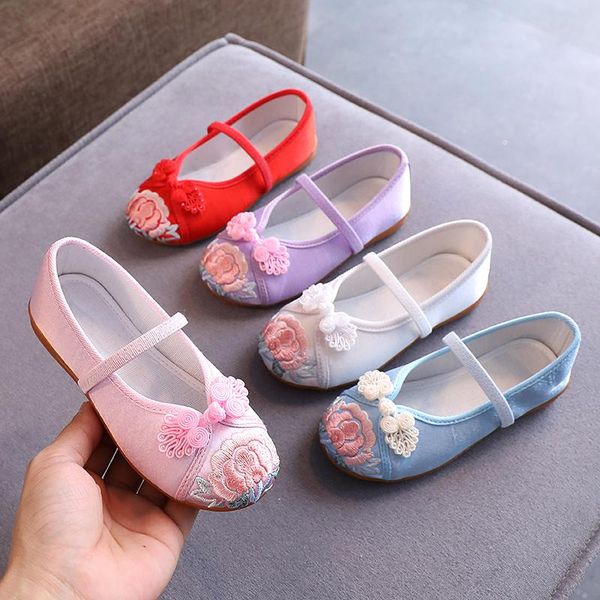 first walkers children's hanfu shoes girls embroidered summer old beijing cloth chinese style costume performance
first walkers children's hanfu shoes girls embroidered summer old beijing cloth chinese style costume performance