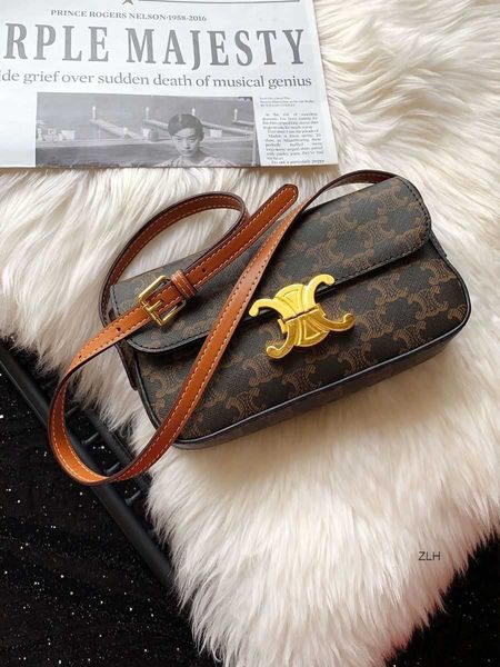 designer luxury bag design hand triumphal old flower underarm women's shoulder portable yellow small square genuine leat women's l
designer luxury bag design hand triumphal old flower underarm women's shoulder portable yellow small square genuine leat women's l
