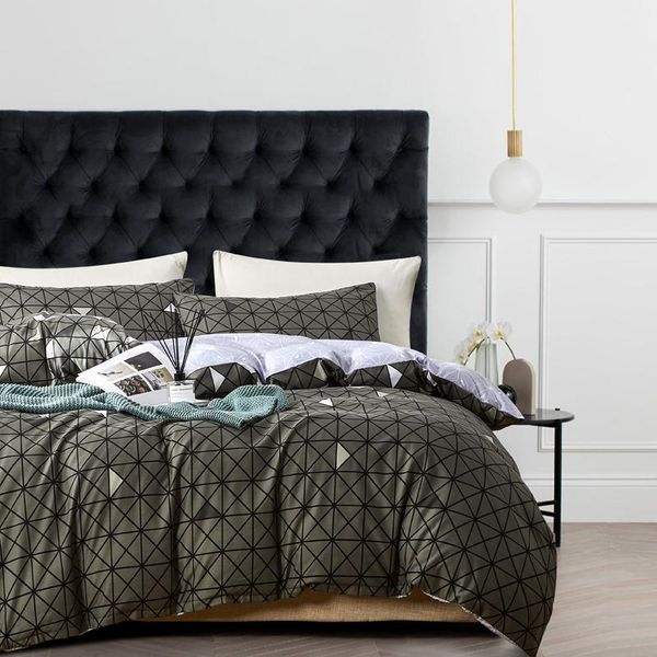 bedding sets classic geometric design duvet cover set king quilt covers pillow cases 3-piece double bed linens full 220x240cm
bedding sets classic geometric design duvet cover set king quilt covers pillow cases 3-piece double bed linens full 220x240cm