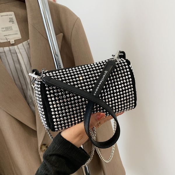 female 2021 summer new fashion bright diamond portable ins messenger armpit small square bag
female 2021 summer new fashion bright diamond portable ins messenger armpit small square bag