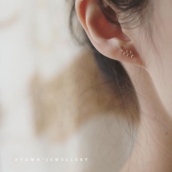 mini cute earrings leaf-shaped classical charm jewelry wholesale wedding gift for women 2021 trendy korean accessories stud, Golden;silver
mini cute earrings leaf-shaped classical charm jewelry wholesale wedding gift for women 2021 trendy korean accessories stud, Golden;silver