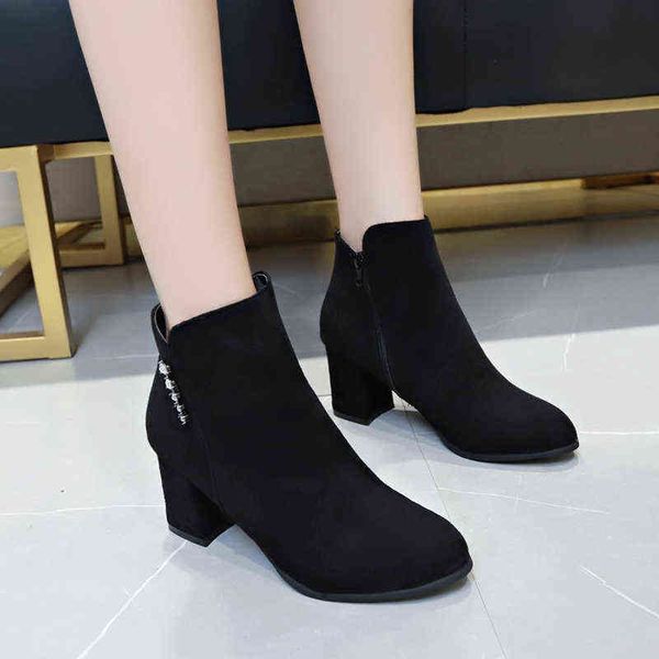 solid black flock winter boots women shoes woman ladies boots zipper crystal diamond ankle boots square high heels plus size 42 y1105
solid black flock winter boots women shoes woman ladies boots zipper crystal diamond ankle boots square high heels plus size 42 y1105