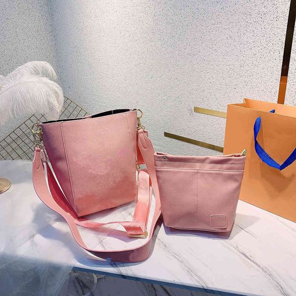 handbag women luxurys designers bags 2021 crossbody bag goods gradient king of thpurse louisbags_18 zhouzhoubao123
handbag women luxurys designers bags 2021 crossbody bag goods gradient king of thpurse louisbags_18 zhouzhoubao123