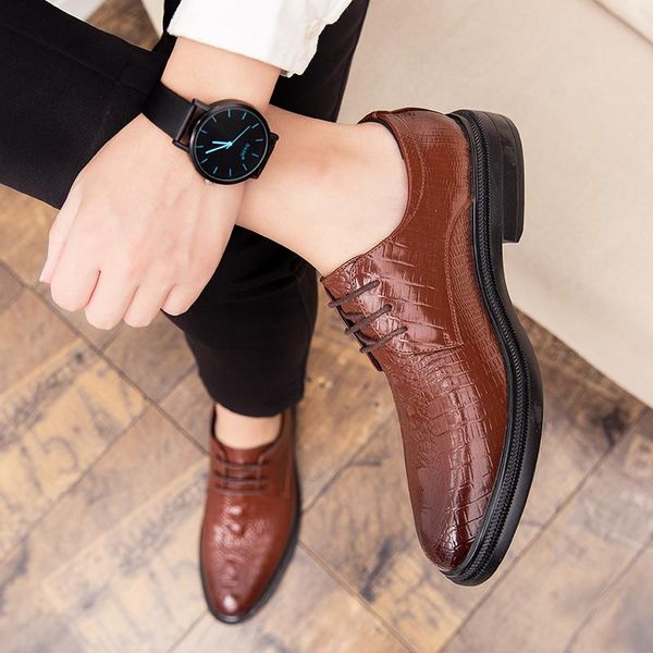 dress shoes mens formal crocodile pattern leather oxford for men fashion designer wedding social office red brown black
dress shoes mens formal crocodile pattern leather oxford for men fashion designer wedding social office red brown black