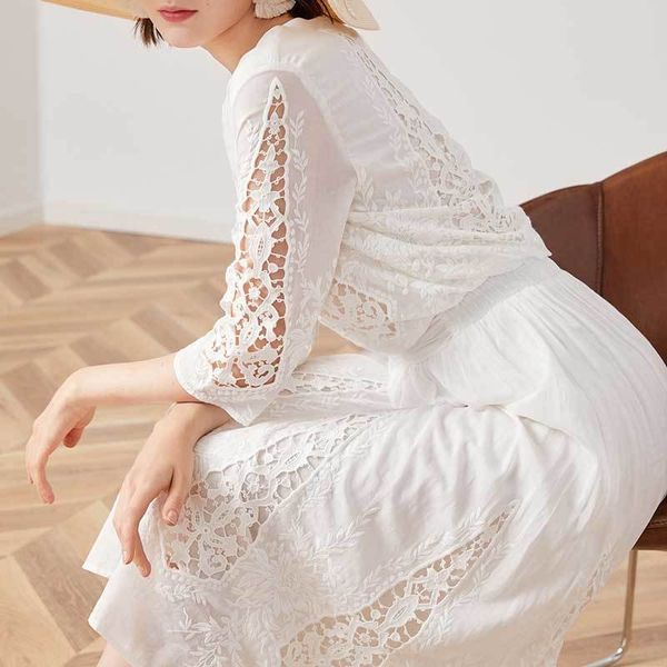 inspired slik blend white embroidery women floral hollow out elegant ladies long autumn dress female 210412, Black;gray
inspired slik blend white embroidery women floral hollow out elegant ladies long autumn dress female 210412, Black;gray