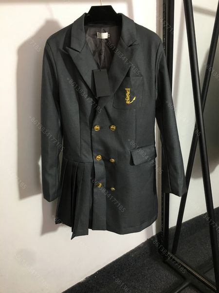 fashion designer women suit dress coat belt waist letter embroidery logo button autumn pleated long-sleeved dress classic design womens clot, Tan;black
fashion designer women suit dress coat belt waist letter embroidery logo button autumn pleated long-sleeved dress classic design womens clot, Tan;black