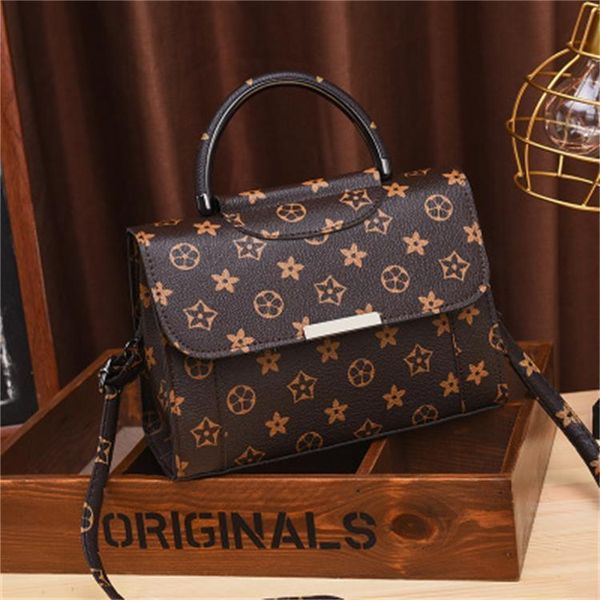 2020 new bag women's korean fashion one shoulder messenger hand trendy versatile girl's
2020 new bag women's korean fashion one shoulder messenger hand trendy versatile girl's