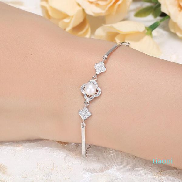 jewelry s925 steling silver bracelets three flowers pearl bracelets simple lovely for women fashion, Golden;silver
jewelry s925 steling silver bracelets three flowers pearl bracelets simple lovely for women fashion, Golden;silver