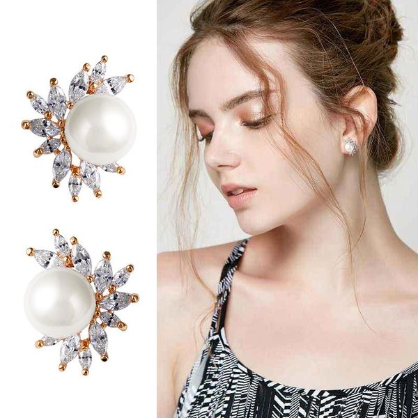 stud weimanjingdian brand arrival shell pearl and zircon crystal marquise leaf earrings, Golden;silver
stud weimanjingdian brand arrival shell pearl and zircon crystal marquise leaf earrings, Golden;silver