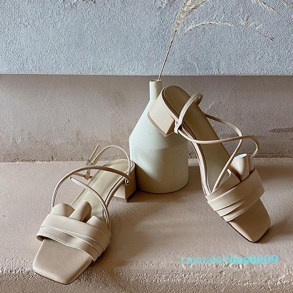 2020 designer style women sheepskin genuine leather chunky heels sandals summer party front toe ruffles strap candy color shoes c09, Black
2020 designer style women sheepskin genuine leather chunky heels sandals summer party front toe ruffles strap candy color shoes c09, Black