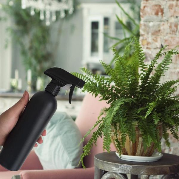 watering equipments 500ml large empty black spray bottles with trigger mist stream storage cap for essential oil cleaning product
watering equipments 500ml large empty black spray bottles with trigger mist stream storage cap for essential oil cleaning product