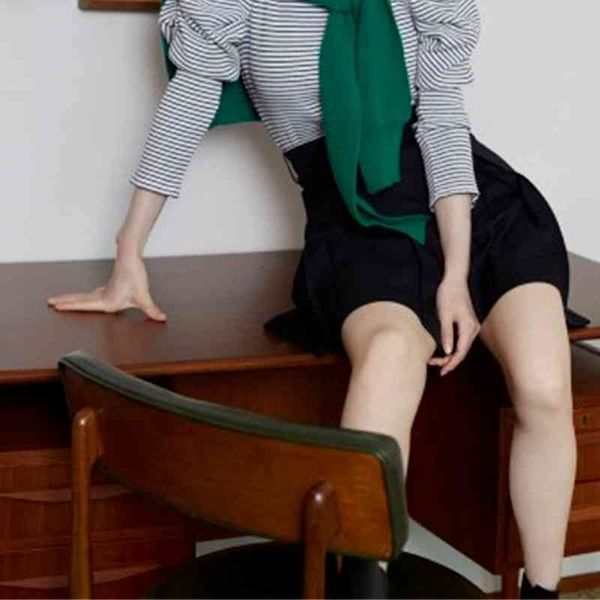 skirts 2022 autumn women jupe japanese temperament falda high waist metal button belt slim solid plaid mini skirt tf8j, Black
skirts 2022 autumn women jupe japanese temperament falda high waist metal button belt slim solid plaid mini skirt tf8j, Black