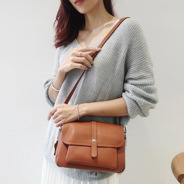 evening bags vintage first layer cowhide woman bag large capacity fashion commuter single shoulder
evening bags vintage first layer cowhide woman bag large capacity fashion commuter single shoulder