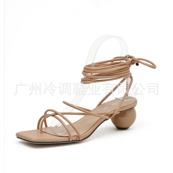 summer leisure square head i-shaped ankle strap clip shaped heel high-heeled sandals, Black
summer leisure square head i-shaped ankle strap clip shaped heel high-heeled sandals, Black