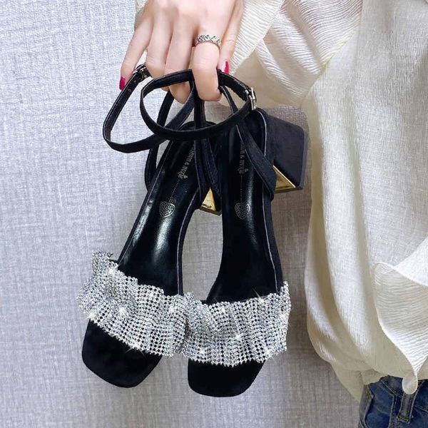 sandals 2021 summer crystal slingback black rhinestone ruffled open toe high heels gladiator stilettos
sandals 2021 summer crystal slingback black rhinestone ruffled open toe high heels gladiator stilettos