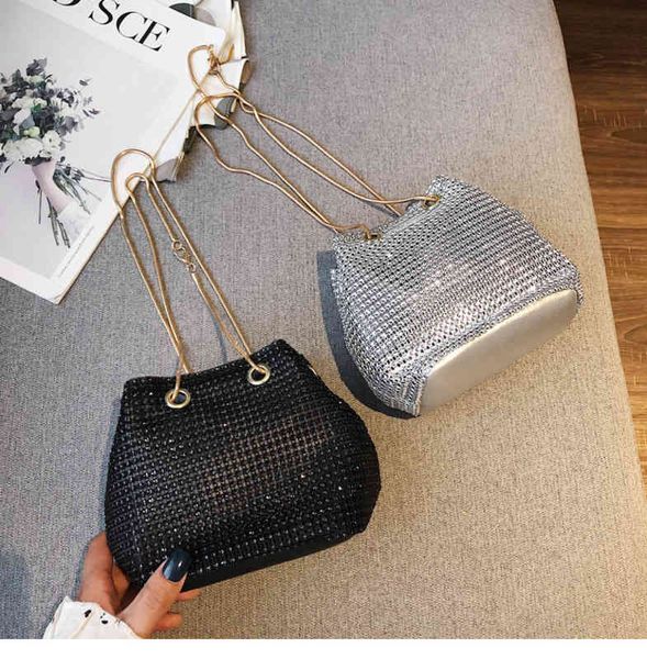 dinner inlaid with diamond, water drill, super flash evening high grade banquet net, red bucket bag, hand bag
dinner inlaid with diamond, water drill, super flash evening high grade banquet net, red bucket bag, hand bag
