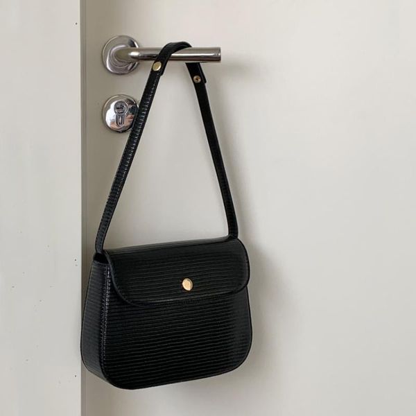 evening bags fashion women small square shoulder bag retro pu leather ladies underarm female vintage design purse handbag armpit
evening bags fashion women small square shoulder bag retro pu leather ladies underarm female vintage design purse handbag armpit