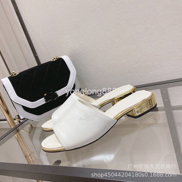slippers sandals women's summer fashion leisure korean version of medium heel herringbone fish mouth is comfortable to wear high heels, Black
slippers sandals women's summer fashion leisure korean version of medium heel herringbone fish mouth is comfortable to wear high heels, Black