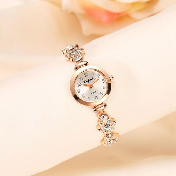 wristwatches 2021 fashion ladies watch with diamond casual bracelet relogio feminino, Slivery;brown
wristwatches 2021 fashion ladies watch with diamond casual bracelet relogio feminino, Slivery;brown