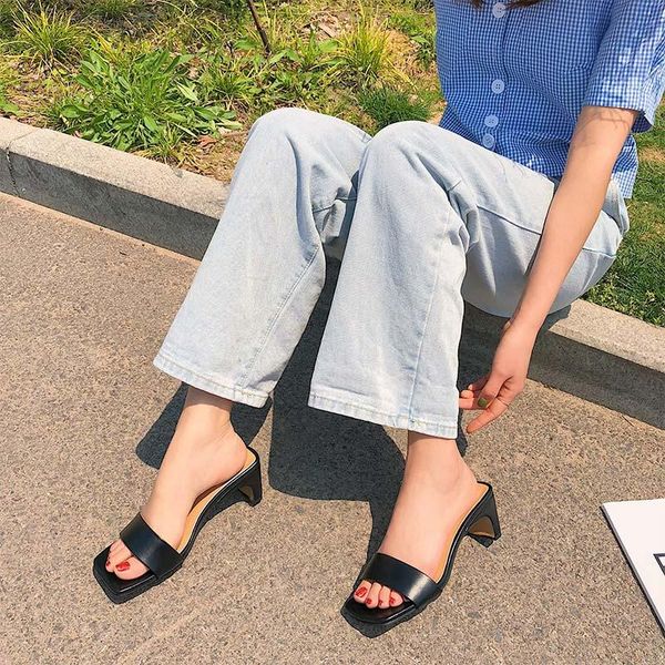 slippers 2021 woman summer open toe pu casual square heels fashion shoes comfortable female, Black
slippers 2021 woman summer open toe pu casual square heels fashion shoes comfortable female, Black